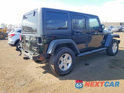 Trzecie zdjęcie samochodu z tyłu: 2015 JEEP WRANGLER UNLIMITED SPORT VIN:1C4BJWDG9FL657449 - miniatura
