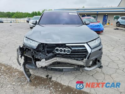 Piąte zdjęcie samochodu w środku: 2017 AUDI Q7 PRESTIGE VIN:WA1VAAF73HD028998 - miniatura