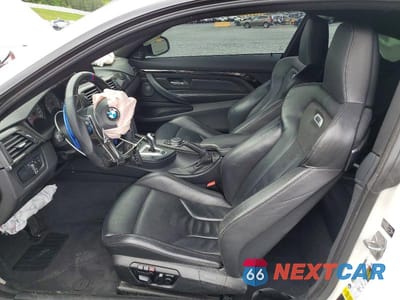 Zdjęcie 7 z 12 samochodu: 2015 BMW M4 VIN:WBS3R9C51FK332503 - miniatura