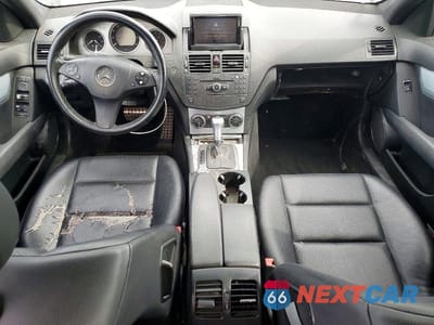 Zdjęcie 8 z 13 samochodu: 2008 MERCEDES-BENZ C 300 4MATIC VIN:WDDGF81X18F172205 - miniatura