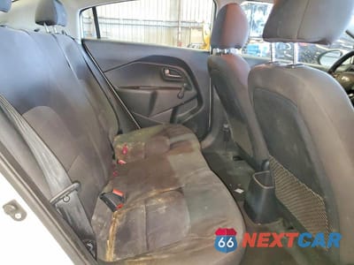 Zdjęcie 10 z 12 samochodu: 2014 KIA RIO LX VIN:KNADM4A39E6400193 - miniatura