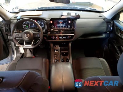 Zdjęcie 8 z 12 samochodu: 2024 NISSAN PATHFINDER SV VIN:5N1DR3BC9RC286597 - miniatura