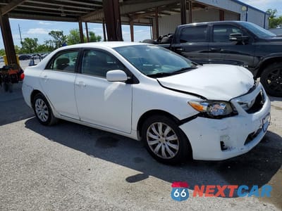 Czwarte zdjęcie samochodu z boku: 2013 TOYOTA COROLLA L/LE VIN:2T1BU4EE7DC091918 - miniatura
