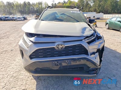 Piąte zdjęcie samochodu w środku: 2025 TOYOTA RAV4 HYBRID XSE VIN:2T3E6RFV3SW088228 - miniatura