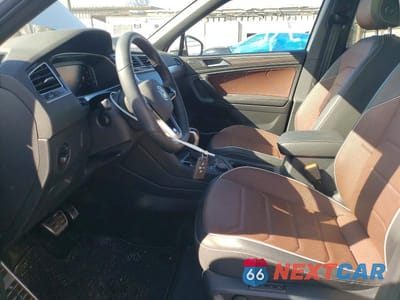 Zdjęcie 7 z 13 samochodu: 2024 VOLKSWAGEN TIGUAN SEL R-LINE BLACK VIN:3VV4B7AX5RM160208 - miniatura