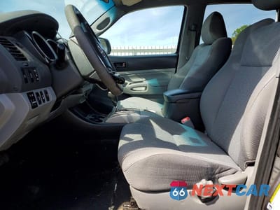 Zdjęcie 7 z 11 samochodu: 2014 TOYOTA TACOMA DOUBLE CAB VIN:5TFLU4EN4EX089955 - miniatura