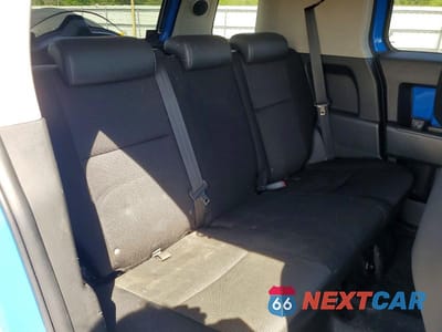 Zdjęcie 11 z 14 samochodu: 2007 TOYOTA FJ CRUISER BASE VIN:JTEBU11F570098311 - miniatura