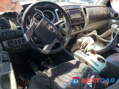 Zdjęcie 8 z 12 samochodu: 2014 TOYOTA TACOMA V6 VIN:5TFUU4EN7EX091607 - miniatura