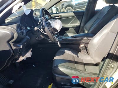 Zdjęcie 7 z 12 samochodu: 2023 LEXUS IS 300 BASE VIN:JTHDA1D29P5125803 - miniatura