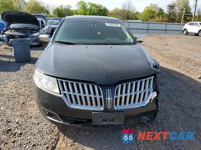 Piąte zdjęcie samochodu w środku: 2012 LINCOLN MKZ VIN:3LNHL2JC1CR813913 - miniatura