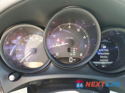 Zdjęcie 9 z 13 samochodu: 2024 PORSCHE MACAN BASE VIN:WP1AA2A56RLB01397 - miniatura