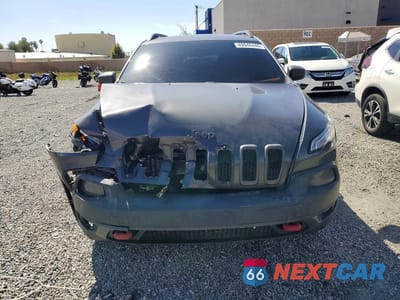 Piąte zdjęcie samochodu w środku: 2014 JEEP CHEROKEE TRAILHAWK VIN:1C4PJMBS6EW140687 - miniatura