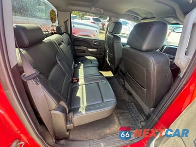 Zdjęcie 6 z 10 samochodu: 2018 CHEVROLET SILVERADO K1500 LT VIN:3GCUKREC3JG587584 - miniatura