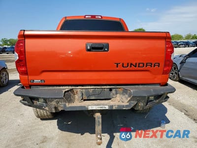 Zdjęcie 6 z 12 samochodu: 2018 TOYOTA TUNDRA CREWMAX SR5 VIN:5TFDW5F14JX735151 - miniatura