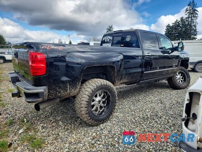 Trzecie zdjęcie samochodu z tyłu: 2016 CHEVROLET SILVERADO K3500 LTZ VIN:1GC4K0E85GF304720 - miniatura