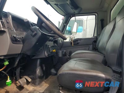 Zdjęcie 7 z 13 samochodu: 2021 INTERNATIONAL MV607 BOX TRUCK ** R & D * CLN TITLE * PRI FLEET ** VIN:3HAEUMML5ML407306 - miniatura