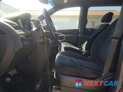 Zdjęcie 7 z 12 samochodu: 2017 DODGE GRAND CARAVAN SE VIN:2C4RDGBG9HR612679 - miniatura