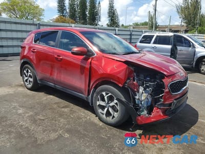 Czwarte zdjęcie samochodu z boku: 2021 KIA SPORTAGE LX VIN:KNDPM3AC8M7878947 - miniatura
