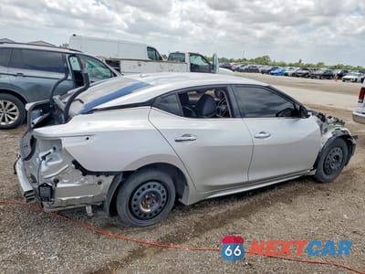 Trzecie zdjęcie samochodu z tyłu: 2021 NISS MAXIMA SV VIN:1N4AA6CV7MC503725 - miniatura