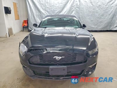 Piąte zdjęcie samochodu w środku: 2017 FORD MUSTANG V6 CONVERTIBLE VIN:1FATP8EM9H5291492 - miniatura