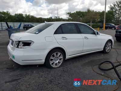 Trzecie zdjęcie samochodu z tyłu: 2014 MERCEDES-BENZ E 250 BLUETEC VIN:WDDHF0EB7EA900381 - miniatura
