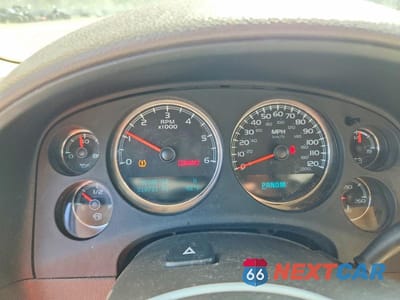 Zdjęcie 9 z 13 samochodu: 2011 GMC YUKON XL DENALI VIN:1GKS2MEF3BR224504 - miniatura