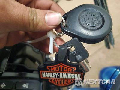 Zdjęcie 8 z 9 samochodu: 2014 HARLEY-DAVIDSON FLHTK ELECTRA GLIDE ULTRA LIMITED VIN:1HD1KEL13EB643095 - miniatura
