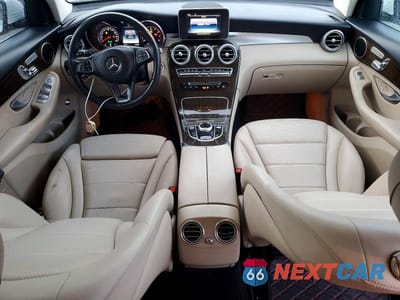 Zdjęcie 8 z 13 samochodu: 2017 MERCEDES-BENZ GLC 300 4MATIC VIN:WDC0G4KB0HF222994 - miniatura