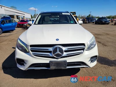 Piąte zdjęcie samochodu w środku: 2016 MERCEDES-BENZ GLC 300 4MATIC VIN:WDC0G4KB3GF101052 - miniatura