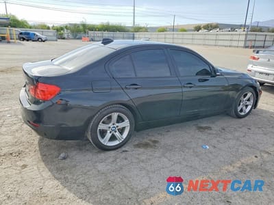 Trzecie zdjęcie samochodu z tyłu: 2013 BMW 320 I VIN:WBA3B1C51DK130428 - miniatura