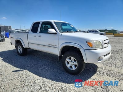 Czwarte zdjęcie samochodu z boku: 2005 TOYOTA TUNDRA LIMITED VIN:5TBBT48175S473279 - miniatura