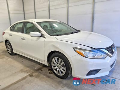 Czwarte zdjęcie samochodu z boku: 2016 NISSAN ALTIMA 2.5 S VIN:1N4AL3APXGC228787 - miniatura