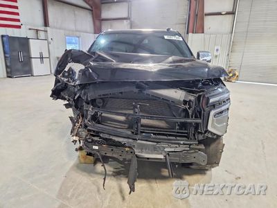 Piąte zdjęcie samochodu w środku: 2025 CHEVROLET SUBURBAN K1500 PREMIER VIN:1GNS6FRD8SR193875 - miniatura