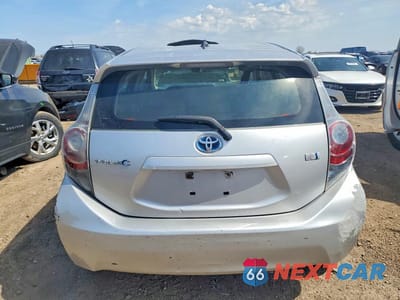 Zdjęcie 6 z 12 samochodu: 2013 TOYOTA PRIUS C TWO VIN:JTDKDTB31D1550524 - miniatura