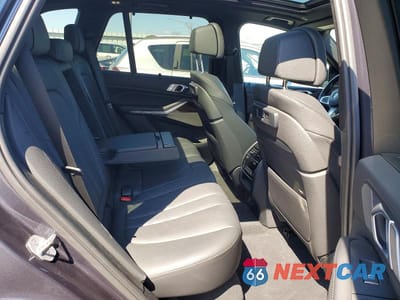 Zdjęcie 11 z 12 samochodu: 2019 BMW X5 XDRIVE40I VIN:5UXCR6C58KLL38968 - miniatura