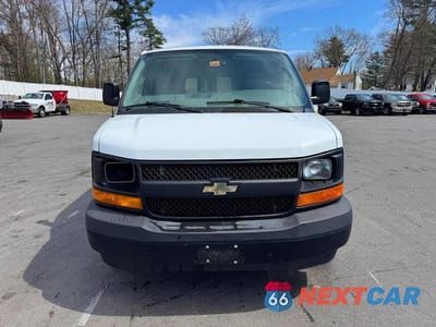 Piąte zdjęcie samochodu w środku: 2017 CHEV EXPRESS G3500 VIN:1GCZGGFF4H1263542 - miniatura