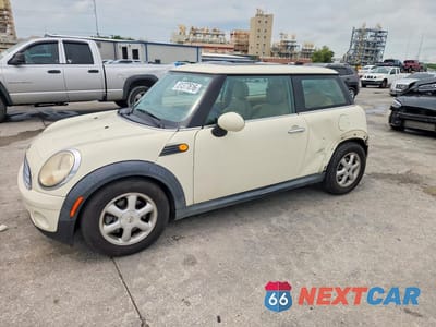 2010 MINI COOPER WMWMF3C51ATZ24145 - główne zdjęcie licytacji z USA - miniatura