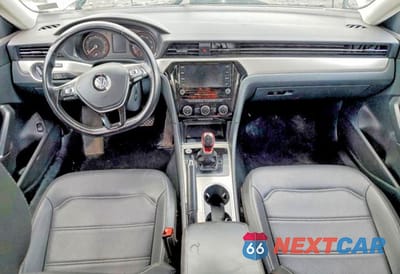 Zdjęcie 8 z 13 samochodu: 2020 VOLKSWAGEN PASSAT SE VIN:1VWSA7A35LC009042 - miniatura