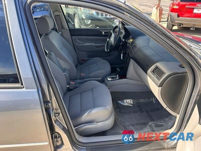 Piąte zdjęcie samochodu w środku: 2004 VOLKSWAGEN JETTA GLS TDI VIN:3VWSR69M94M131368 - miniatura