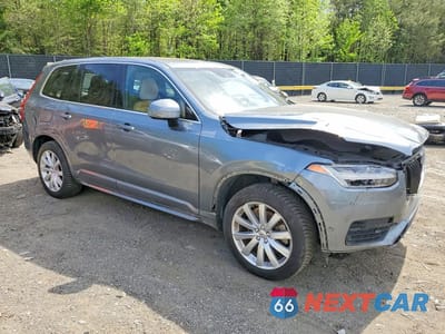 Czwarte zdjęcie samochodu z boku: 2018 VOLVO XC90 T6 VIN:YV4A22PK0J1328187 - miniatura