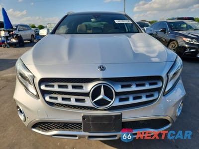 Piąte zdjęcie samochodu w środku: 2020 MERCEDES-BENZ GLA 250 4MATIC VIN:WDCTG4GB8LU025095 - miniatura