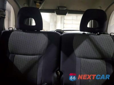 Zdjęcie 10 z 13 samochodu: 2005 TOYOTA RAV4 BASE VIN:JTEHD20V956031228 - miniatura