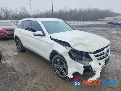 Czwarte zdjęcie samochodu z boku: 2017 MERCEDES-BENZ GLC 300 4MATIC VIN:WDC0G4KB6HF129140 - miniatura