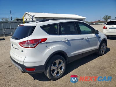 Trzecie zdjęcie samochodu z tyłu: 2015 FORD ESCAPE SE VIN:1FMCU9GX9FUB09031 - miniatura