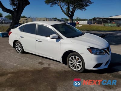 Czwarte zdjęcie samochodu z boku: 2019 NISSAN SENTRA SV VIN:3N1AB7AP6KY258893 - miniatura