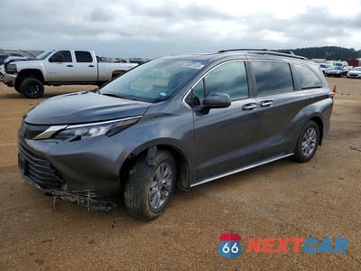 2025 TOYOTA SIENNA XLE 8-PASSENGER 5TDYRKEC1SS257109 - główne zdjęcie licytacji z USA - miniatura