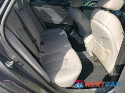 Zdjęcie 10 z 12 samochodu: 2019 HYUNDAI SONATA SE VIN:5NPE24AFXKH752420 - miniatura