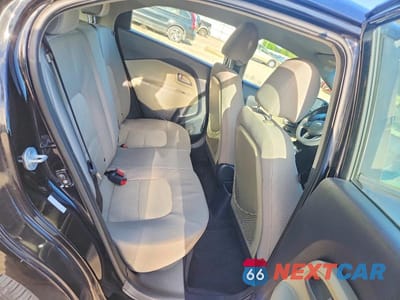 Zdjęcie 10 z 12 samochodu: 2015 KIA RIO 5-DOOR LX VIN:KNADM5A38F6515486 - miniatura