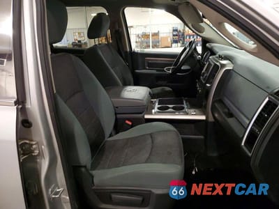 Zdjęcie 7 z 13 samochodu: 2013 RAM 2500 SLT VIN:3C6UR5DL9DG512180 - miniatura
