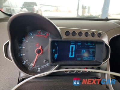 Zdjęcie 9 z 12 samochodu: 2012 CHEVROLET SONIC VIN:1G1JC5SH7C4187092 - miniatura